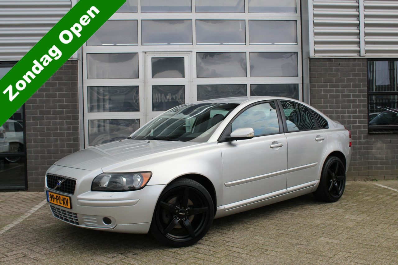 Volvo S40 2.4i Summum 2004 - voorkant