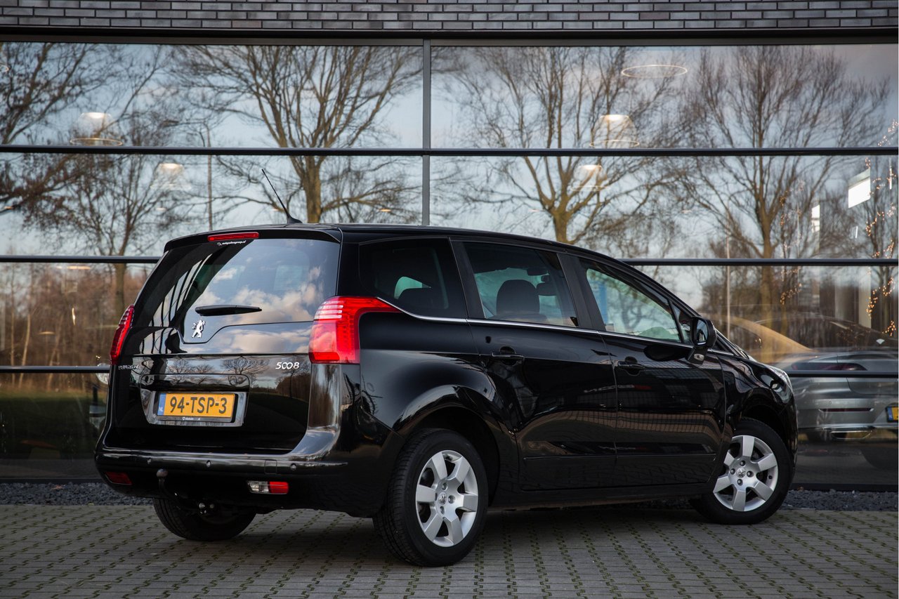 Foto van Peugeot 5008