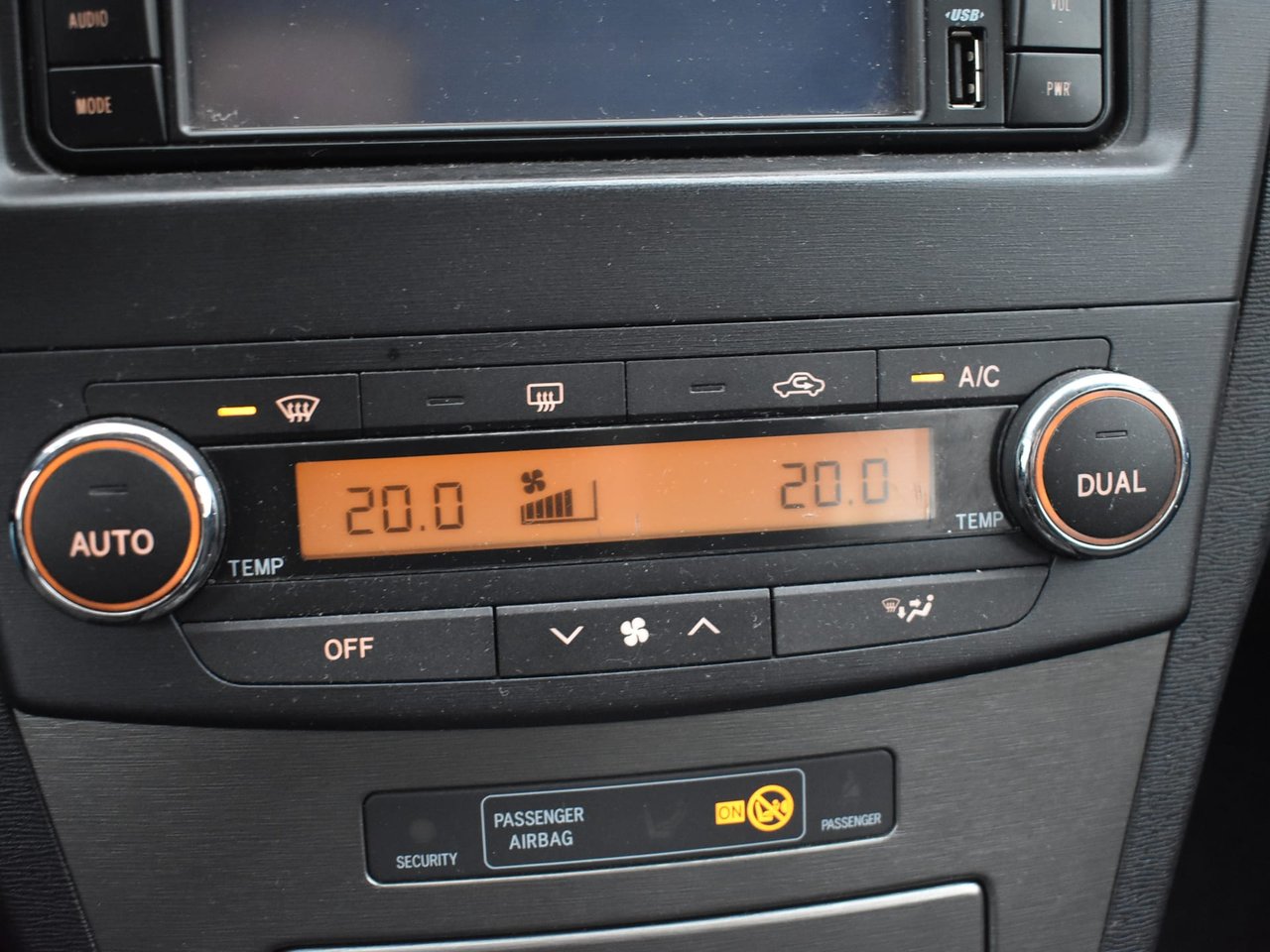 Foto van Toyota Avensis Wagon