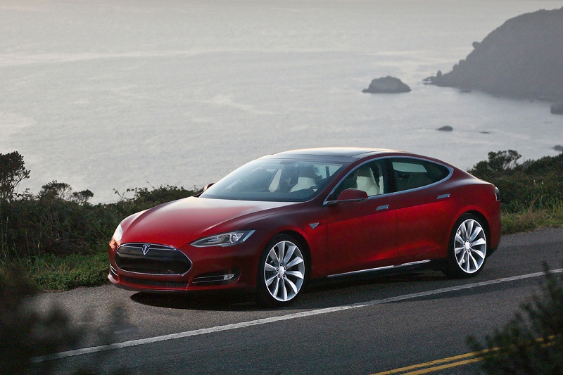 Tesla Model S 85 Performance 2014 - voorkant