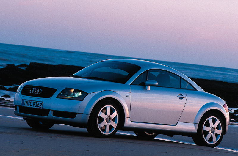 Audi TT 1.8 5V Turbo 2002 - voorkant