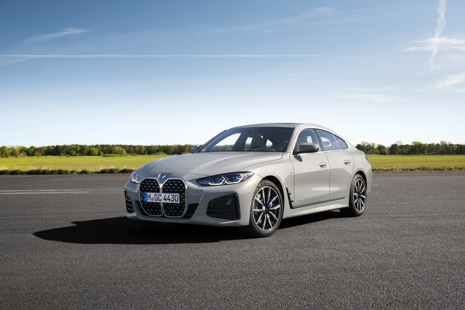 BMW 4-serie Gran Coupé 420i High Executive 2023 - voorkant