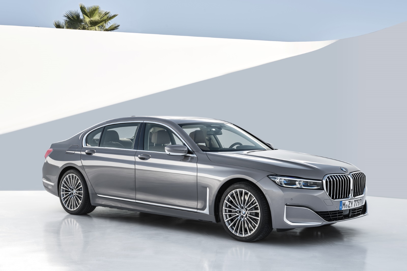 BMW 7-serie 750i xDr. High Exec. 2020 - voorkant