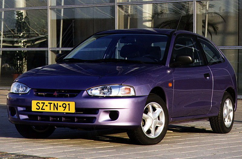 Mitsubishi Colt 1.3 GLi 1999 - voorkant
