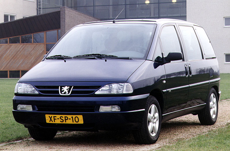 Peugeot 806 2.0-16V STX 2001 - voorkant