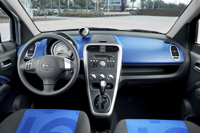 Foto van Opel Agila