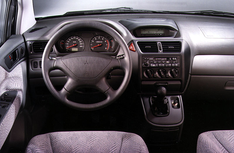 Foto van Mitsubishi Space Wagon