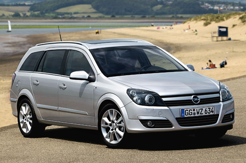 Opel Astra Wagon 1.6 Enjoy 2004 - voorkant