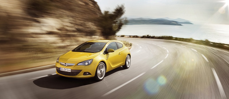 Opel Astra GTC 1.4 Turbo Sport 2014 - voorkant