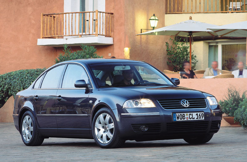 Volkswagen Passat 1.9 TDI H5 Arctic 2004 - voorkant