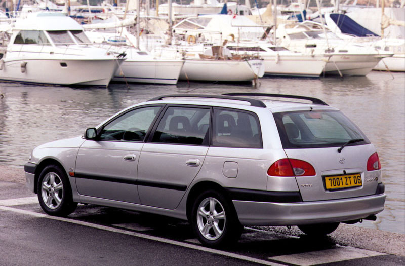 Foto van Toyota Avensis Wagon
