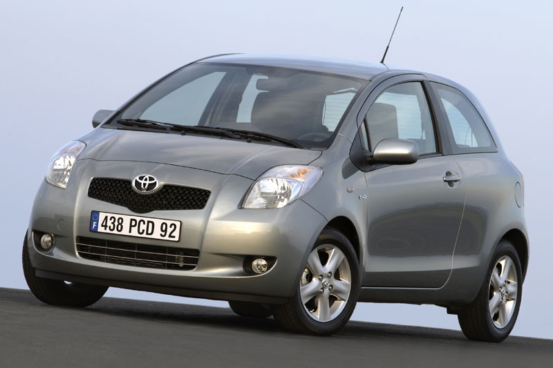 Toyota Yaris 1.3 VVTi Sol 2006 - voorkant