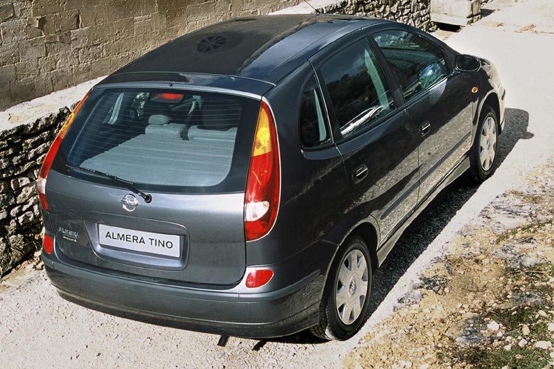 Foto van Nissan Almera Tino