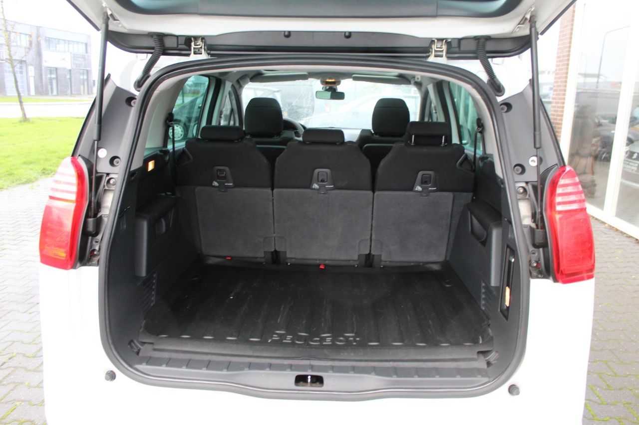 Foto van Peugeot 5008