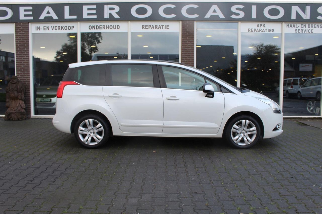 Foto van Peugeot 5008