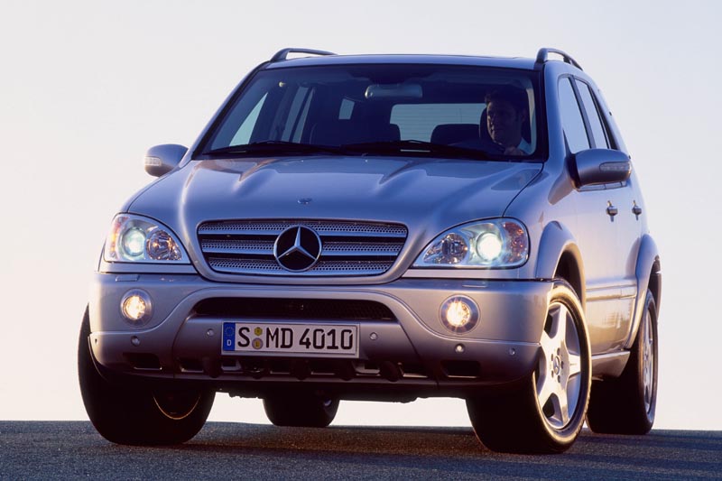 Mercedes-Benz M-klasse 500 2002 - voorkant