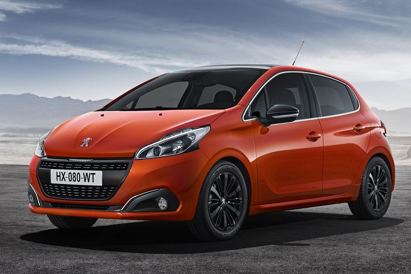 Peugeot 208 1.2 PureTech Allure 2018 - voorkant