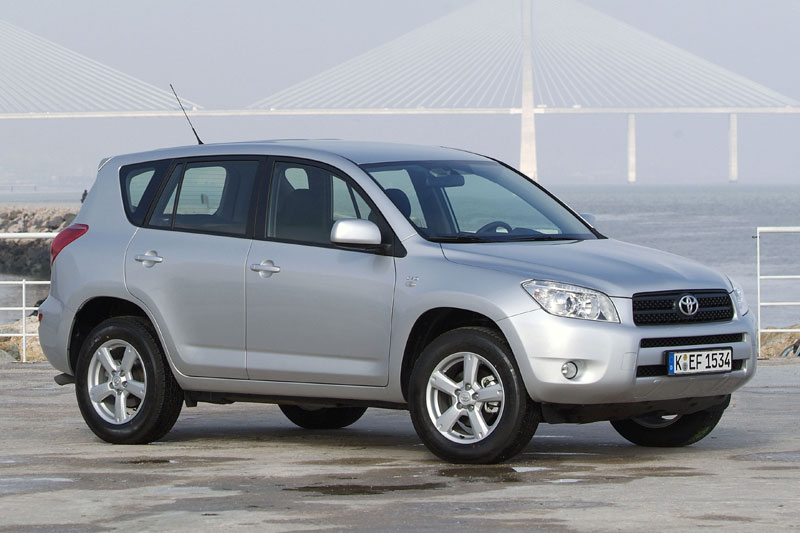 Toyota Rav4 2.0 VVTi Linea Sol 2006 - voorkant