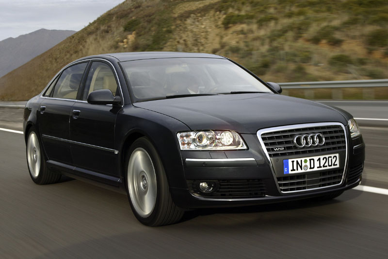 Audi A8 6.0 q. Lang Pro Line 2004 - voorkant