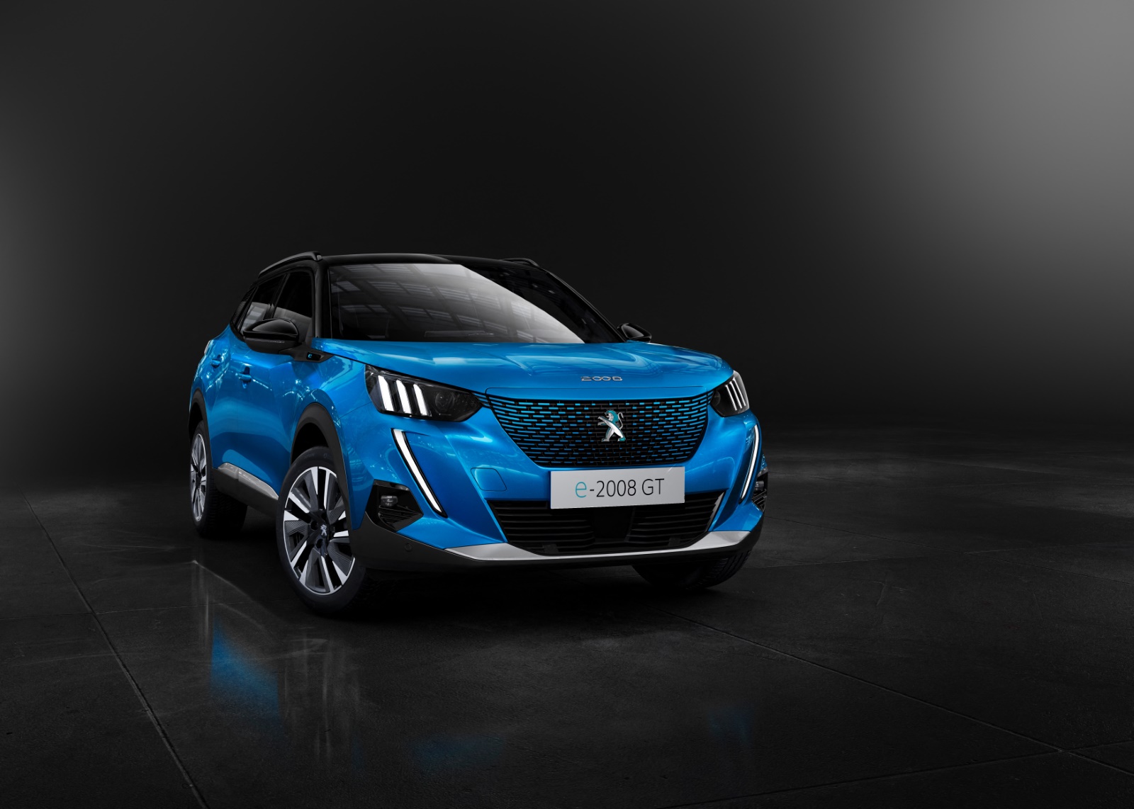Peugeot E-2008 EV 50kWh GT Pack 2021 - voorkant