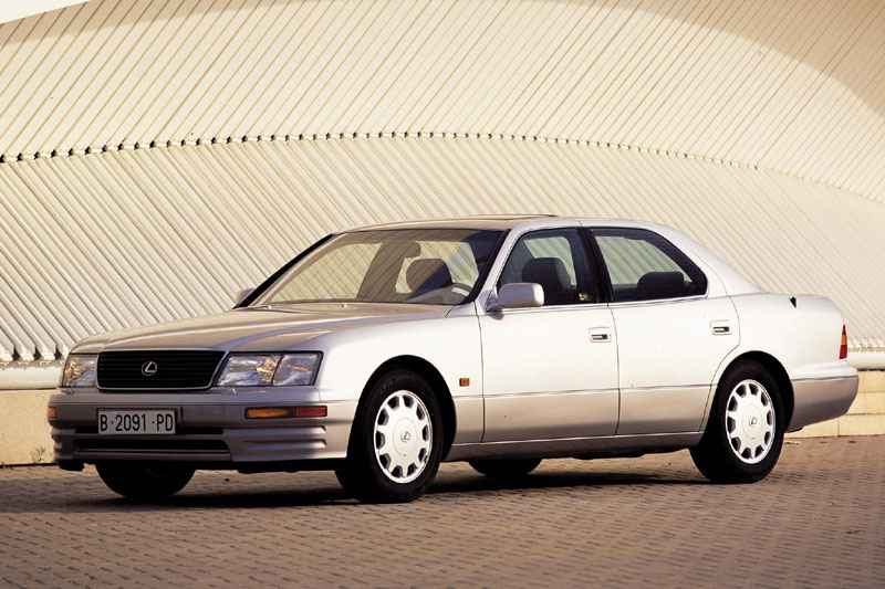 Lexus LS 400 1998 - voorkant