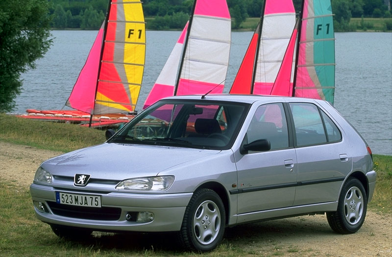 Peugeot 306 1.6 XT 2000 - voorkant