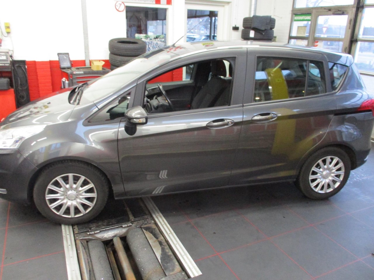 Foto van Ford B-max