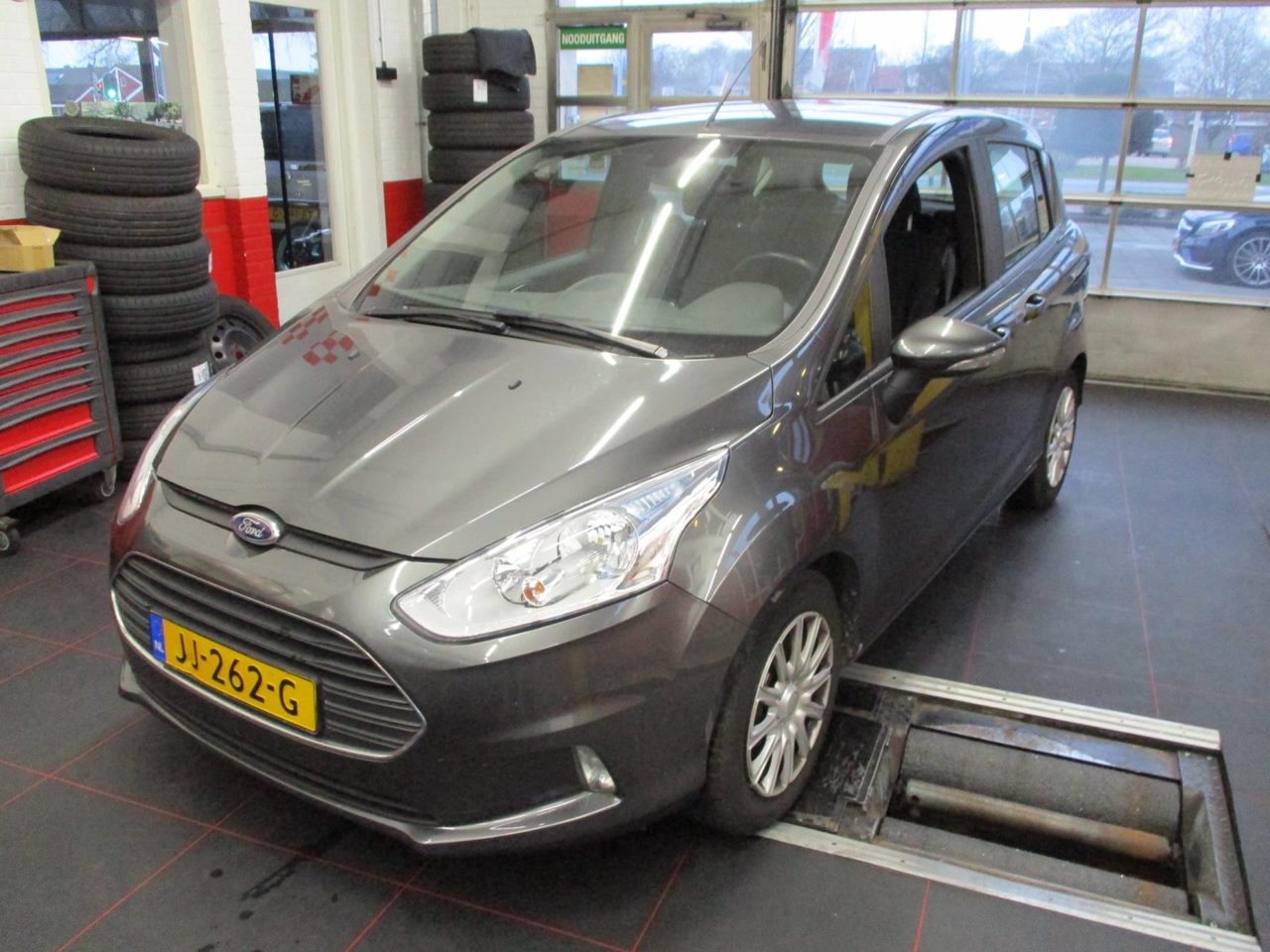 Ford B-max 1.0 EcoBoost Style 2016 - voorkant