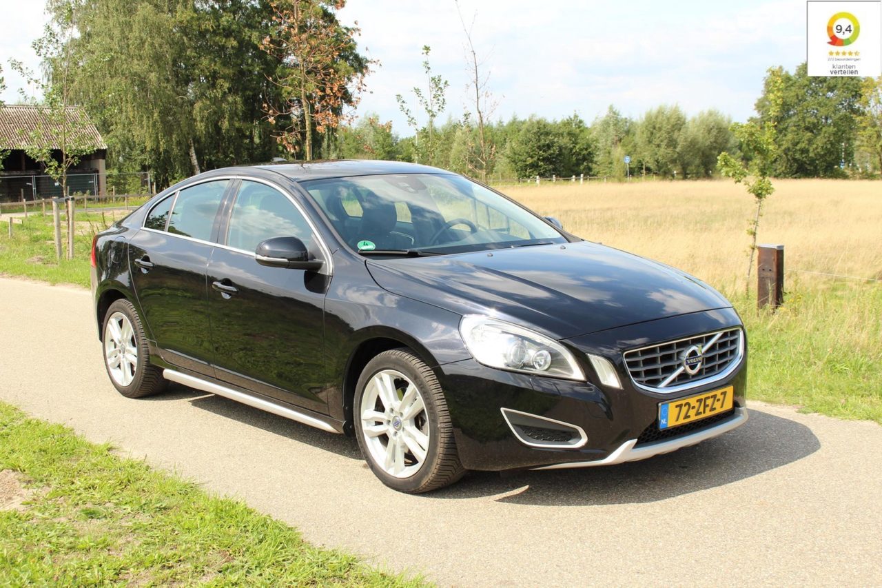 Volvo S60 2.0 D4 Summum 2012 - voorkant