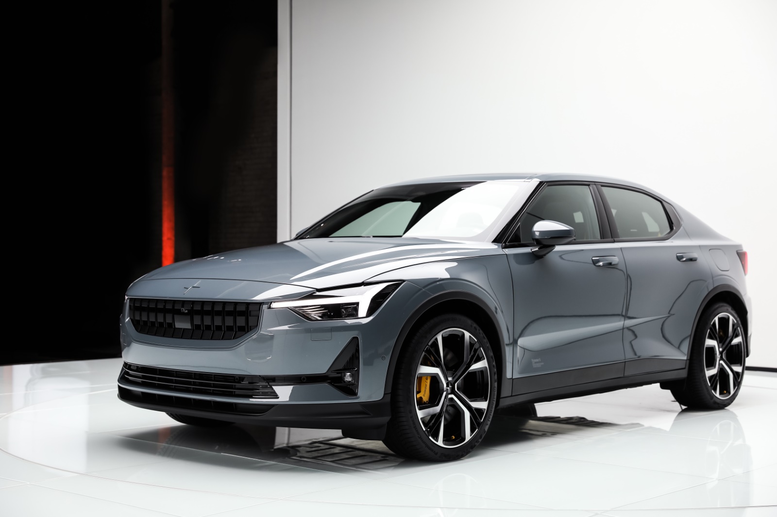 Foto van Polestar 2