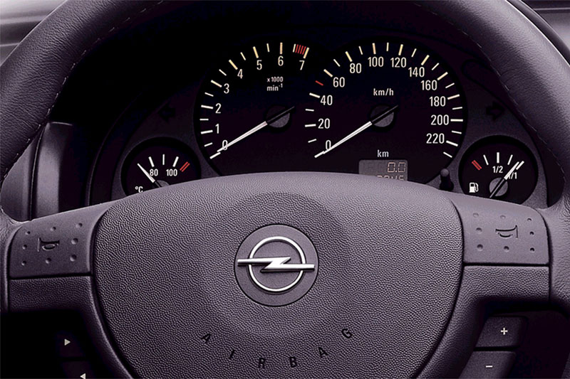 Foto van Opel Tour