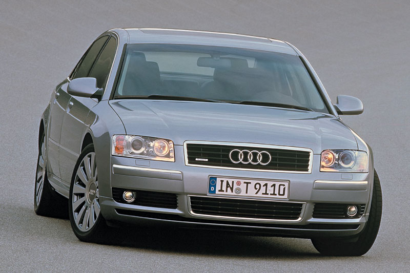 Audi A8 4.2 q. Exclusive 2003 - voorkant