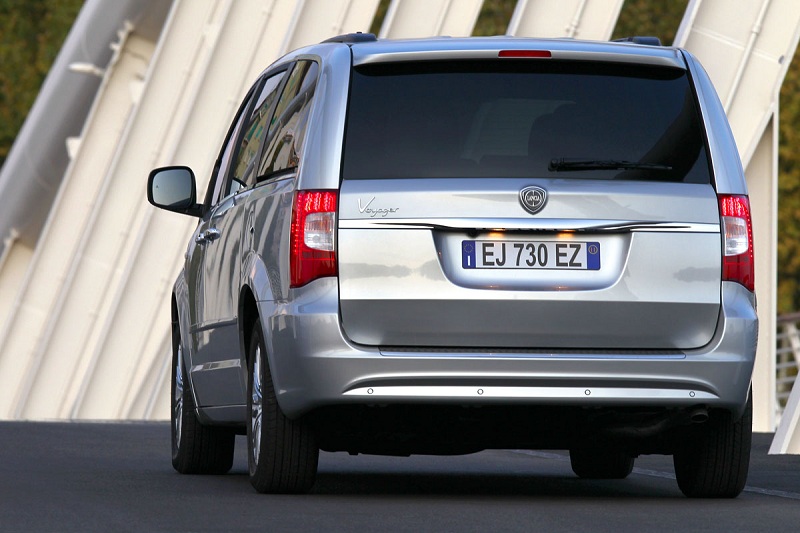 Foto van Lancia Voyager