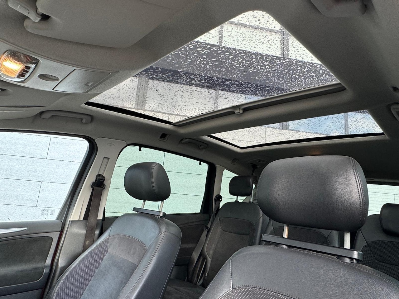 Foto van Ford S-max