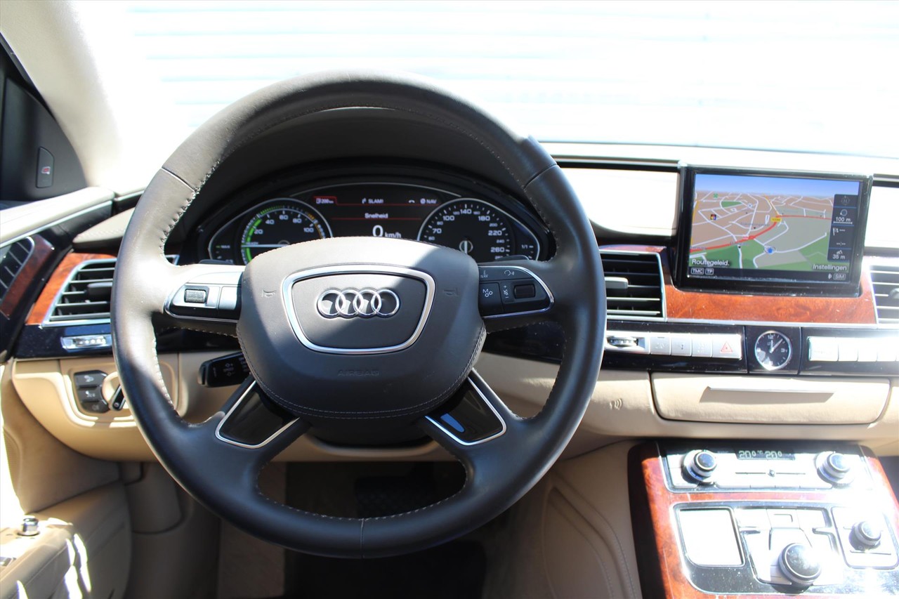 Foto van Audi A8