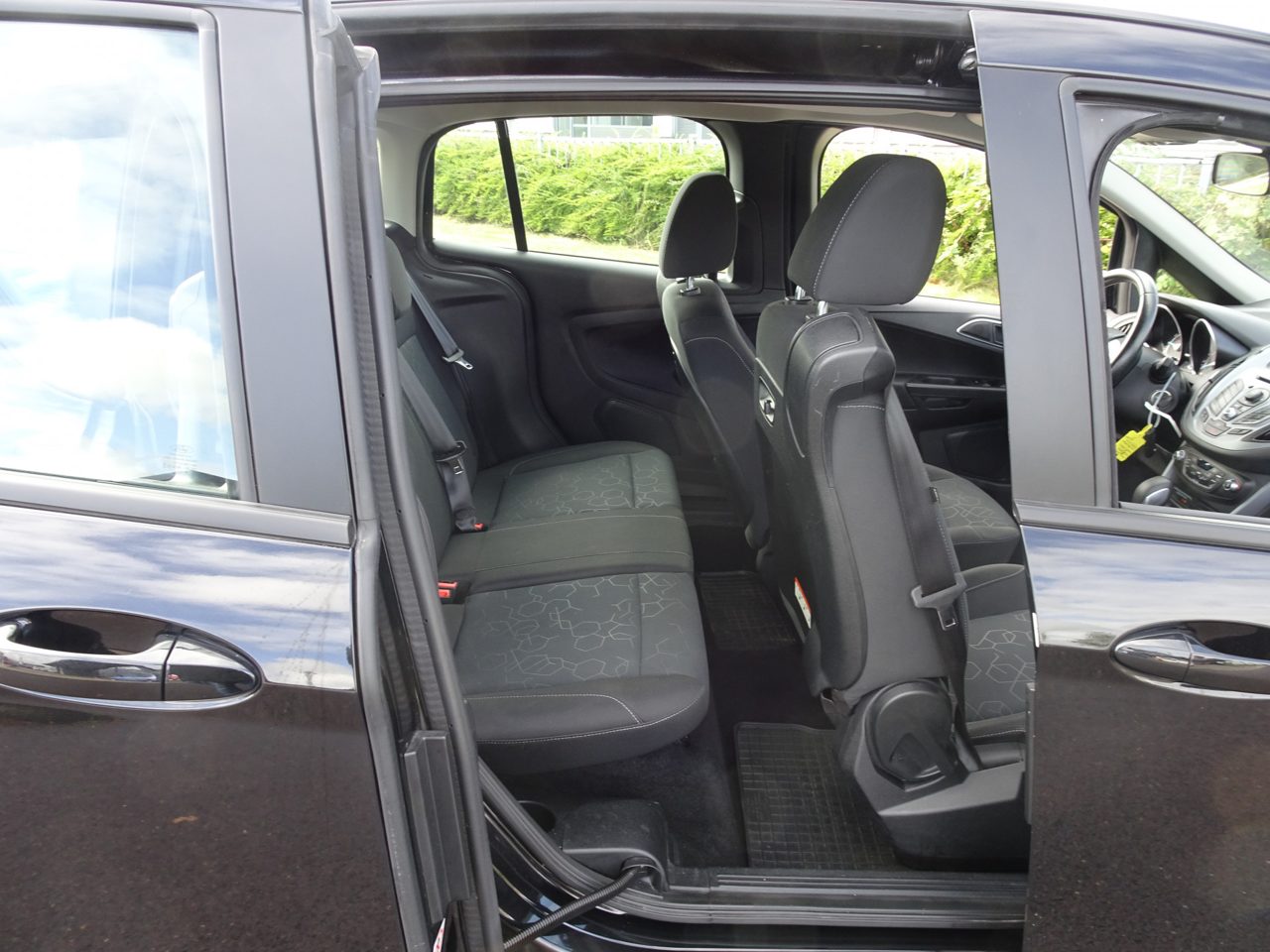 Foto van Ford B-max