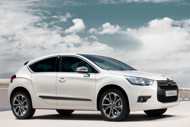 Citroen Ds4 1.6 THP Sport Chic 2012 - voorkant