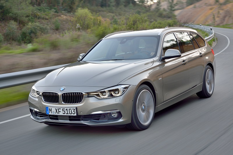 BMW 3-serie Touring 320i MSp. HE 2017 - voorkant