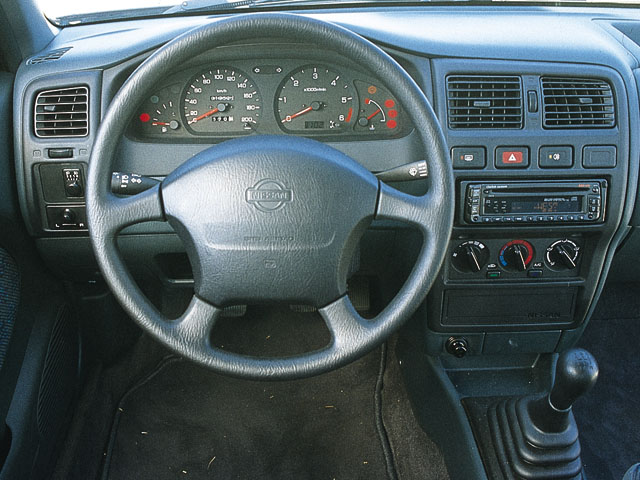 Foto van Nissan Almera