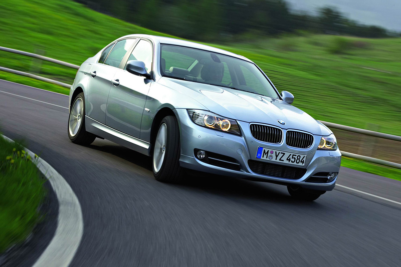 BMW 3-serie 320i High Executive 2009 - voorkant