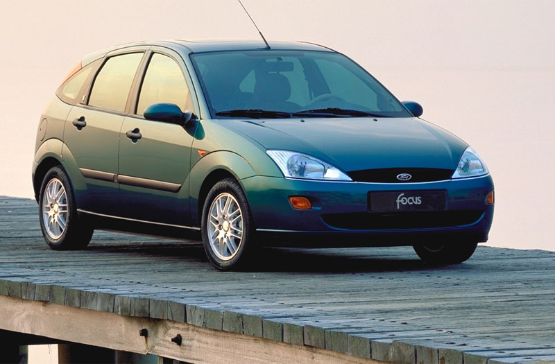 Ford Focus 1.4-16V Ambiente 2001 - voorkant