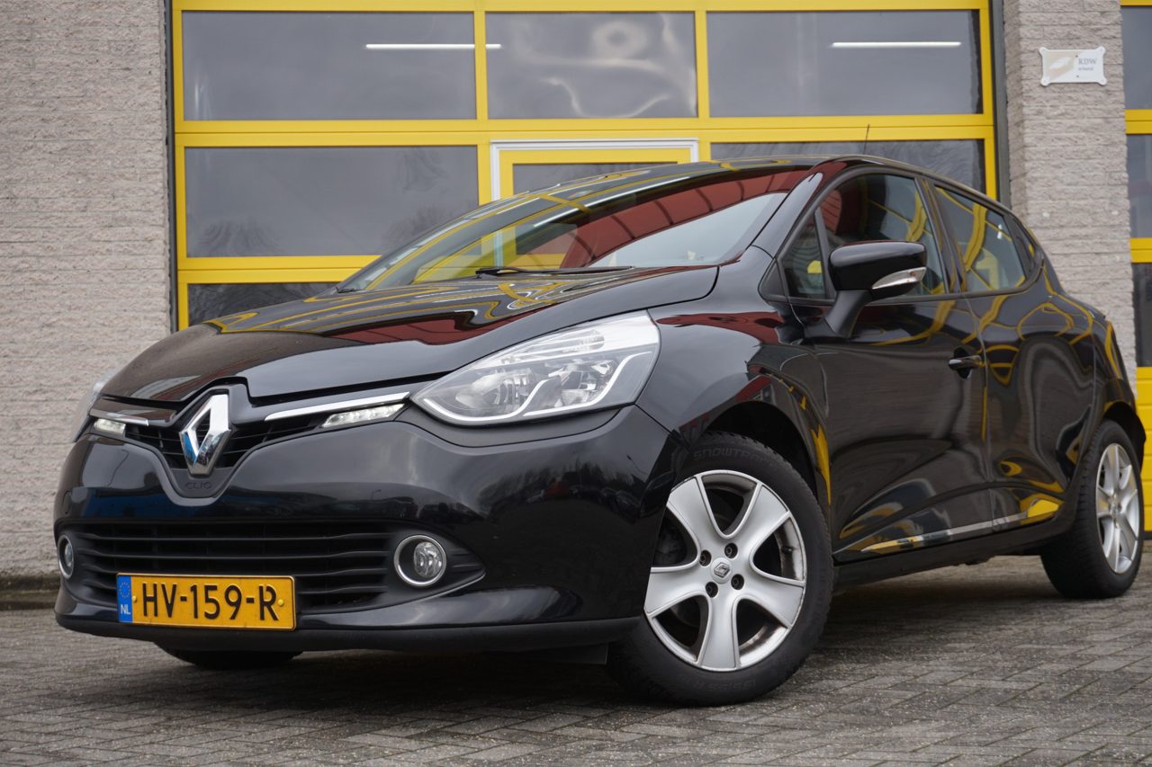 Renault Clio 1.5 dCi ECO Expression 2015 - voorkant