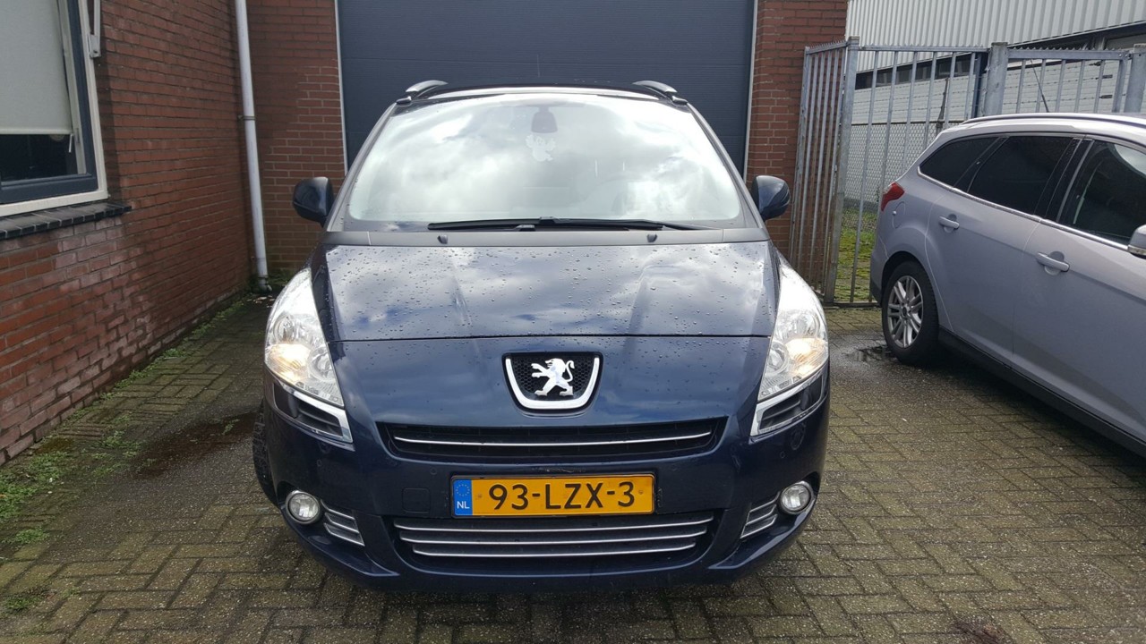 Foto van Peugeot 5008