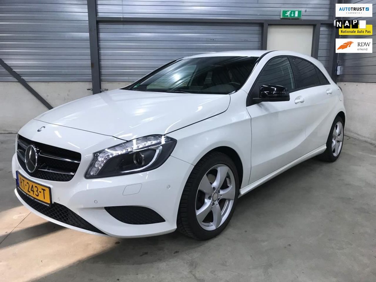 Mercedes-Benz A-klasse 180 Ambition 2013 - voorkant