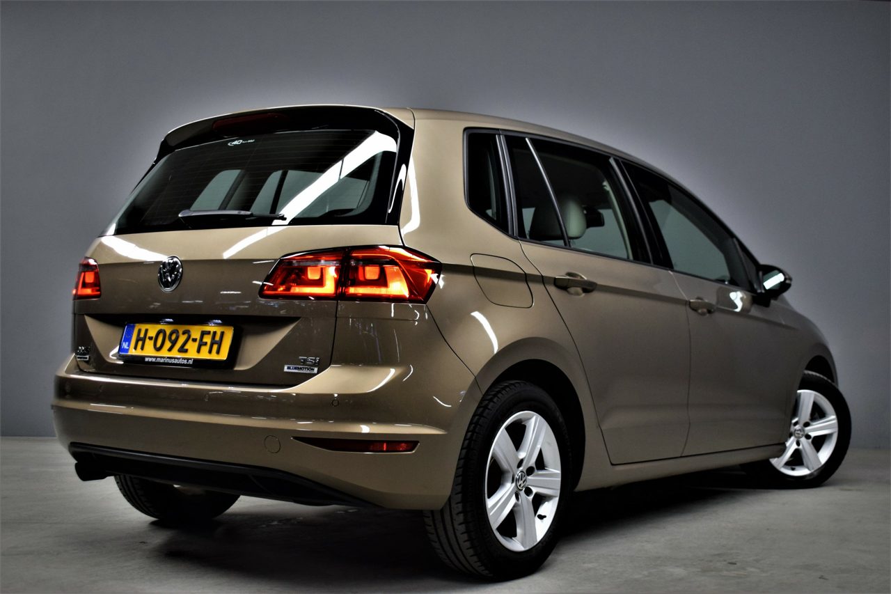 Foto van Volkswagen Golf Sportsvan