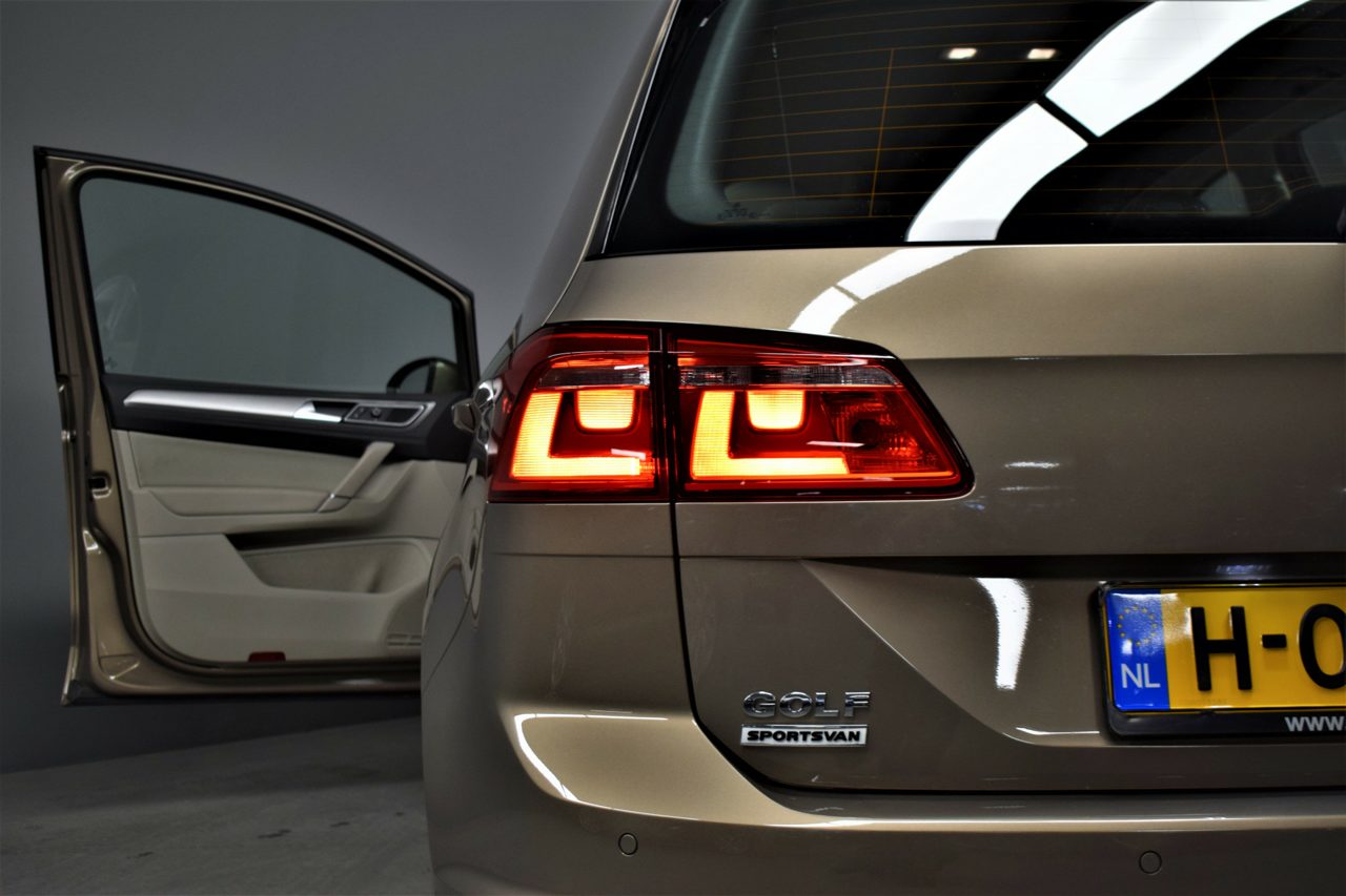 Foto van Volkswagen Golf Sportsvan