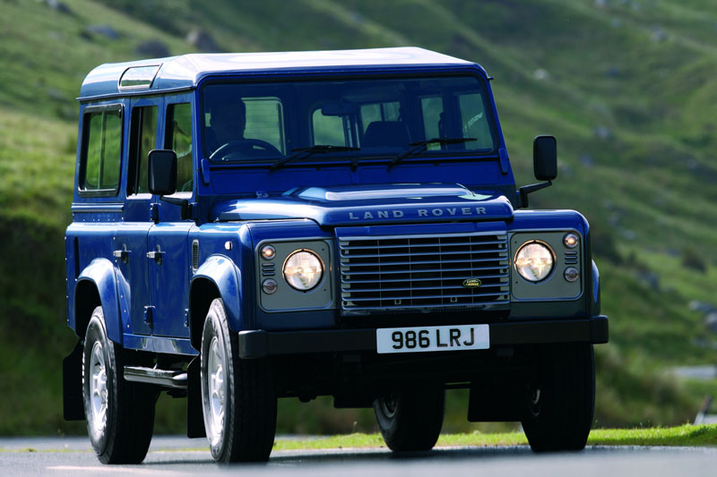 Land Rover Defender 2.4 TD 110 SW S 2008 - voorkant