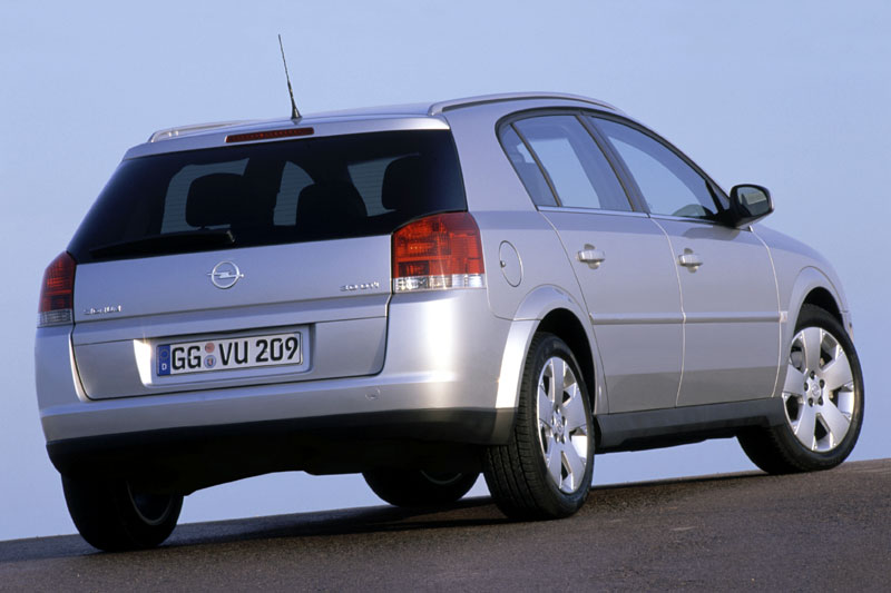 Foto van Opel Signum