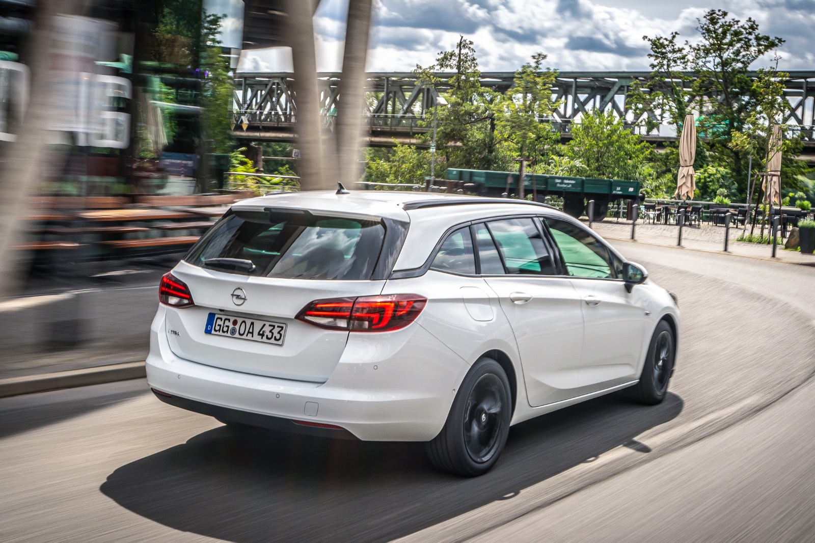 Foto van Opel Astra Sports Tourer