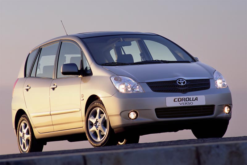 Toyota Corolla Verso 1.6 VVT-i Linea Sol 2003 - voorkant